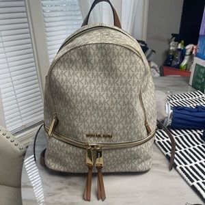 Michael Kors Vanilla Jet Set Backpack
